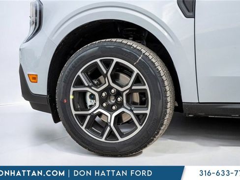 New 2026 Ford Maverick Lariat w/ 4K Tow Package image 40