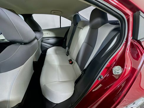 Used 2022 Toyota Corolla LE FWD image 25