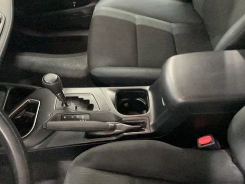 Used 2016 Toyota RAV4 LE AWD/4WD image 17