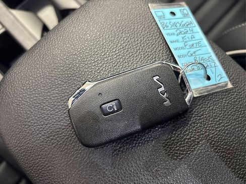 Used 2024 Kia Forte GT-Line w/ GT-Line Premium Package image 39