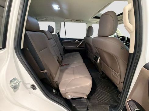 Used 2021 Lexus GX 460 Premium w/ Premium Package AWD/4WD image 23