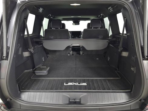 Certified 2024 Lexus GX 550 w/ Accessory Package (2T) AWD/4WD image 8