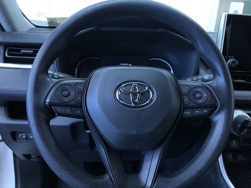 Certified 2025 Toyota RAV4 LE AWD/4WD image 24