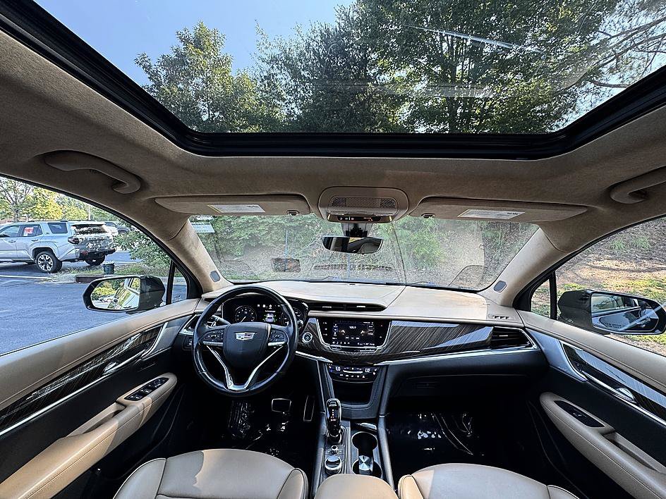 Used 2023 Cadillac XT6 Sport w/ Platinum Package AWD/4WD image 23