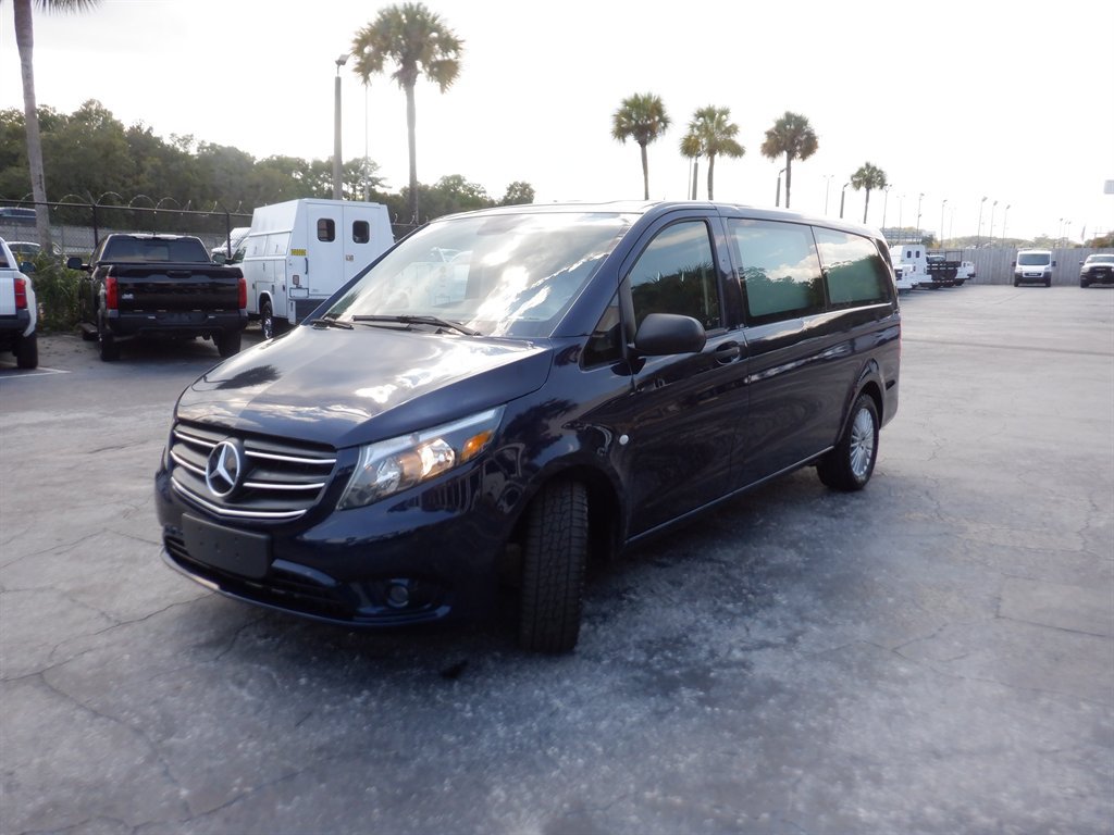 Used 2022 Mercedes-Benz Metris image 20