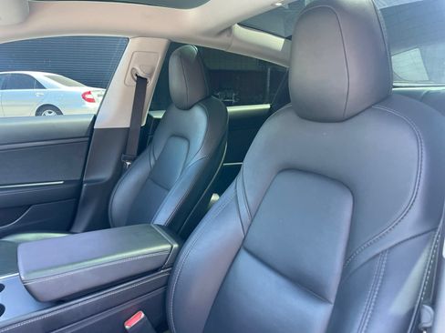 Used 2021 Tesla Model 3 Standard Range Plus RWD image 12