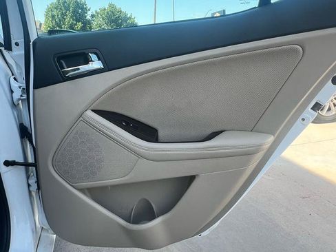 Used 2012 Kia Optima EX FWD image 33