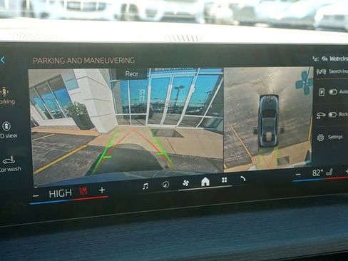 New 2026 BMW 330i xDrive Sedan w/ Premium Package AWD/4WD image 21