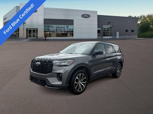 Certified 2025 Ford Explorer ST-Line AWD/4WD image 1