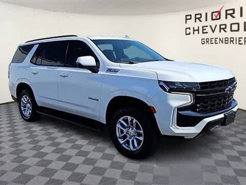 Used 2023 Chevrolet Tahoe Z71 w/ Luxury Package image 2