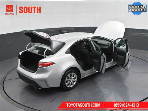 Used 2023 Toyota Corolla LE image 53