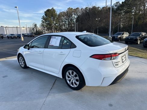 Certified 2024 Toyota Corolla LE image 8