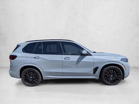 Used 2025 BMW X5 sDrive40i w/ M Sport Package RWD image 4