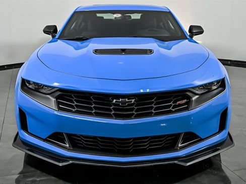 Used 2022 Chevrolet Camaro LT w/ RS Package RWD image 4