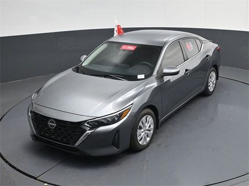 Used 2025 Nissan Sentra S image 42