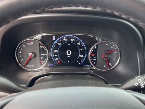 Used 2023 GMC Acadia SLT w/ Technology Package FWD image 18