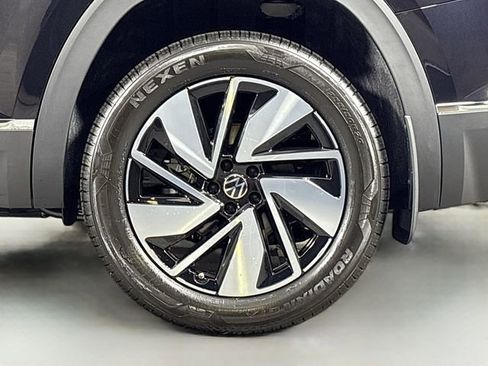 New 2026 Volkswagen Atlas SEL image 32