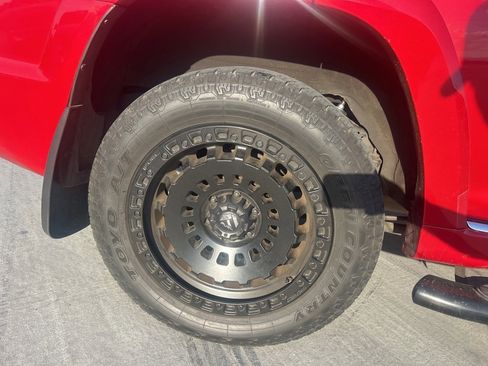 Used 2016 Toyota 4Runner Limited image 2