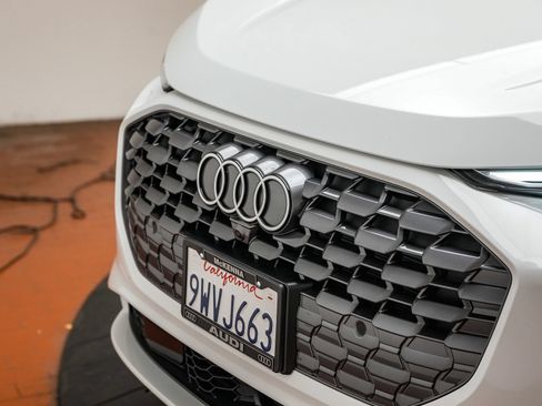 Used 2025 Audi Q5 Premium Plus w/ Premium Plus AWD/4WD image 9