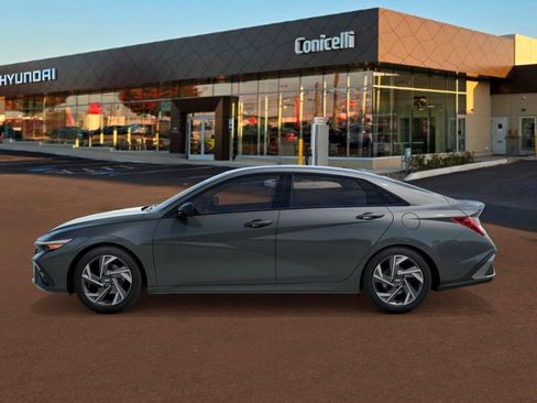 New 2026 Hyundai Elantra SEL Sport Premium FWD image 3