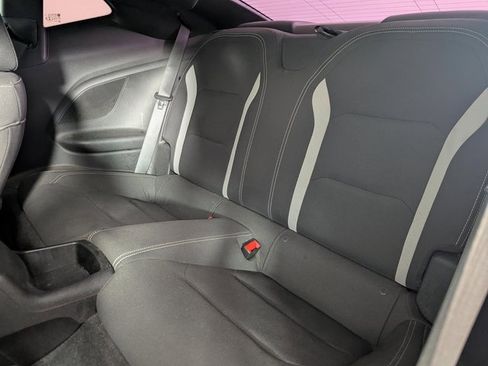 Used 2020 Chevrolet Camaro LT image 15