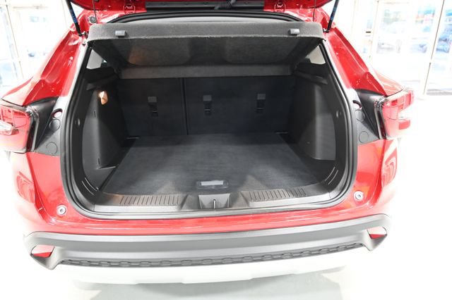 Used 2026 Chevrolet Trax LT FWD image 28