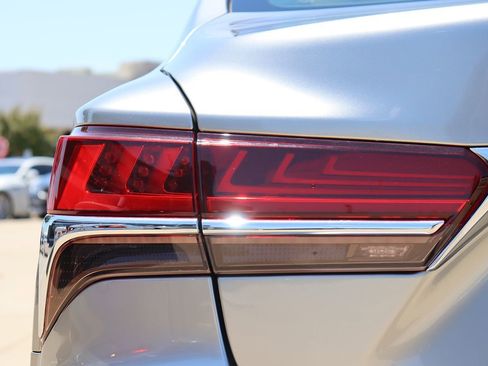 Used 2018 Lexus LS 500 image 12