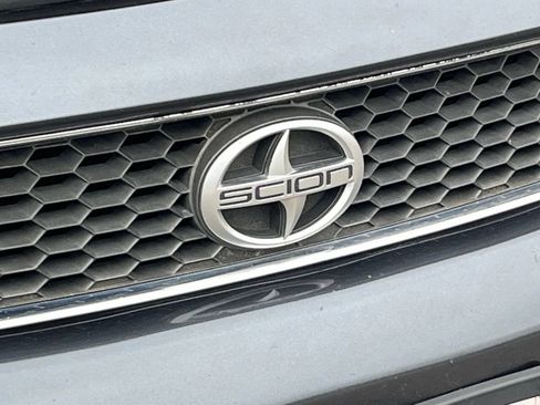 Used 2006 Scion tC image 3