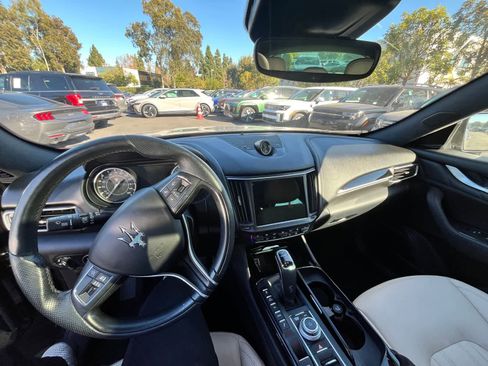 Used 2022 Maserati Levante GT image 6