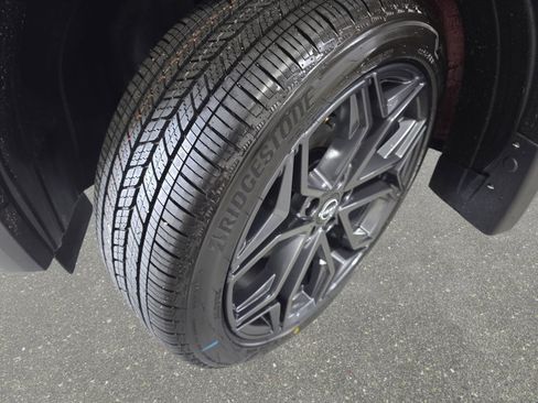 New 2026 Nissan Kicks SR image 31