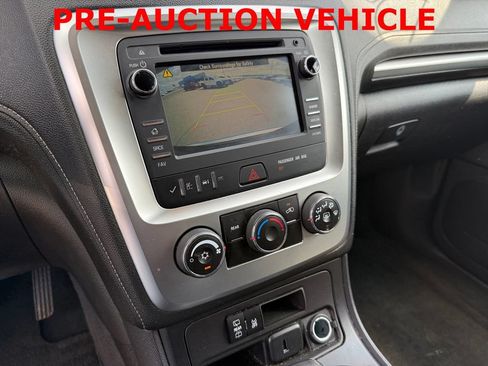Used 2016 GMC Acadia SLE FWD image 18