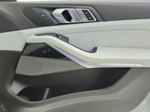 Used 2026 BMW X7 xDrive40i image 24