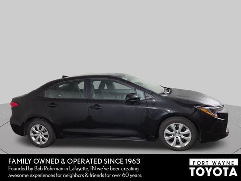 Used 2024 Toyota Corolla LE FWD image 5