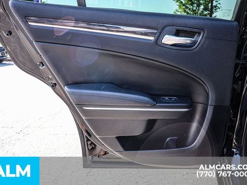 Used 2017 Chrysler 300 Limited RWD image 48