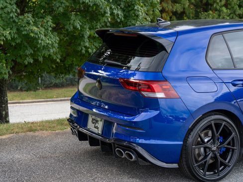 Used 2024 Volkswagen Golf R 2.0T image 11