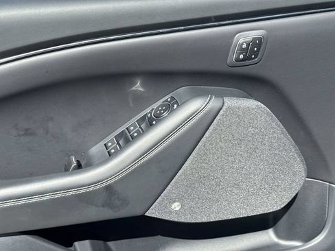 Used 2025 Ford Mustang Mach-E Premium AWD/4WD image 13