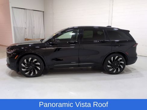 Used 2024 Lincoln Nautilus Reserve w/ Equipment Group 203A AWD/4WD image 6
