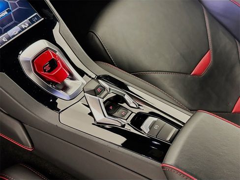 Used 2022 Lamborghini Huracan EVO image 17