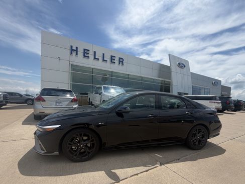 Used 2025 Hyundai Elantra N Line FWD image 3