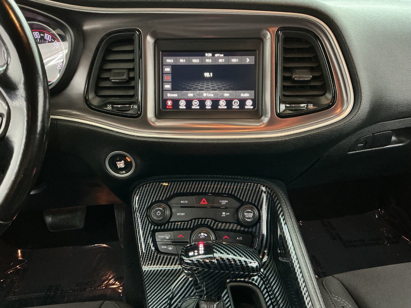 Used 2021 Dodge Challenger SXT RWD image 25
