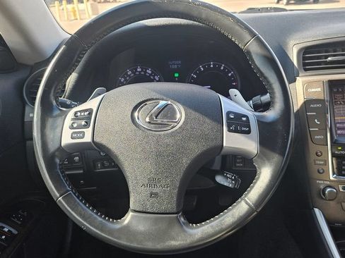 Used 2014 Lexus IS 250C w/ Luxury Package RWD image 27