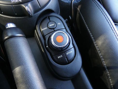 Used 2015 MINI Cooper S image 57