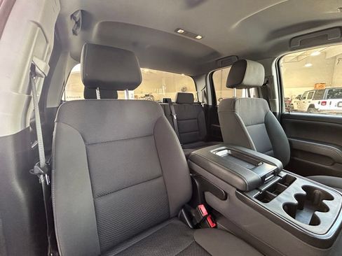 Used 2019 Chevrolet Silverado 1500 LT AWD/4WD image 29