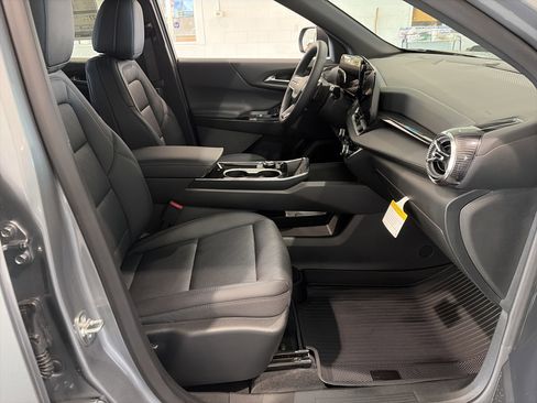 New 2026 Chevrolet Equinox LT w/ Convenience Package II image 15