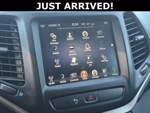 Used 2016 Jeep Cherokee 75th Anniversary FWD image 18