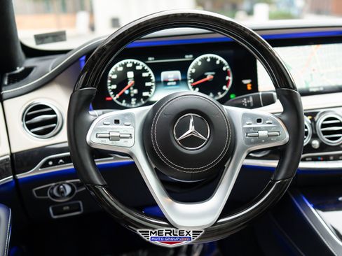 Used 2018 Mercedes-Benz S 560 Sedan image 23