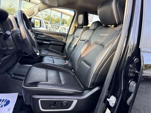 Used 2019 RAM 1500 Laramie AWD/4WD image 12