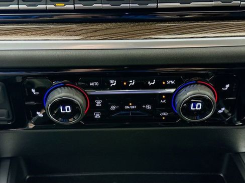 New 2026 Chevrolet Silverado 1500 RST w/ Dark Appearance Package image 19