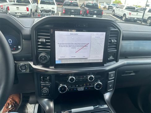 New 2025 Ford F150 Lariat w/ Equipment Group 501A Mid image 24