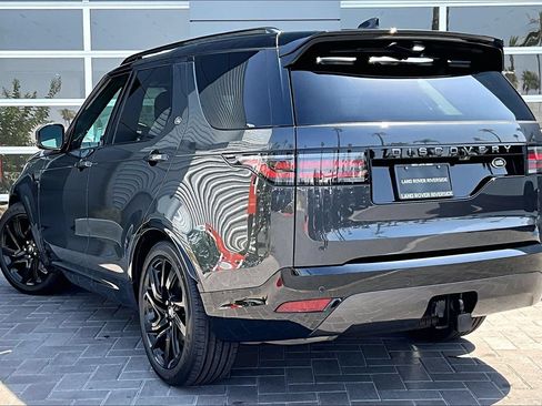 Used 2023 Land Rover Discovery S R-Dynamic AWD/4WD image 10